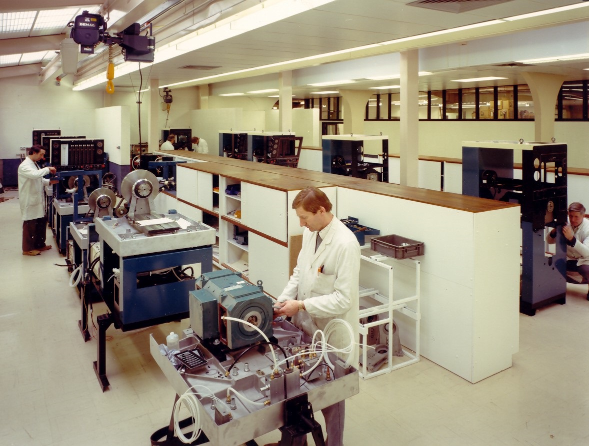 Machine assembly 1990s